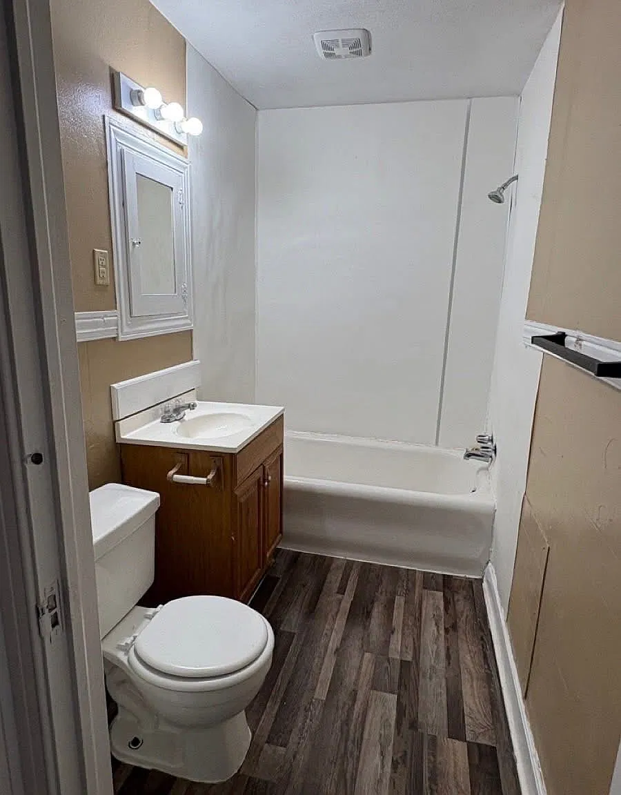 1 bed, 800 sqft, $700 — Photo 2