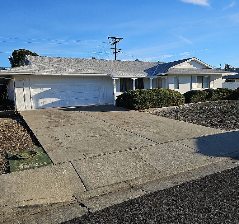 Front Yard_Exterior_1 (34)_01292024