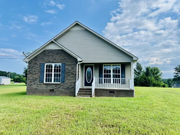 10 Crockett Dr, Fayetteville, TN 37334
