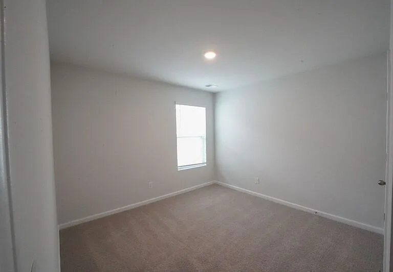 112 Windrush Pnes — Photo 14