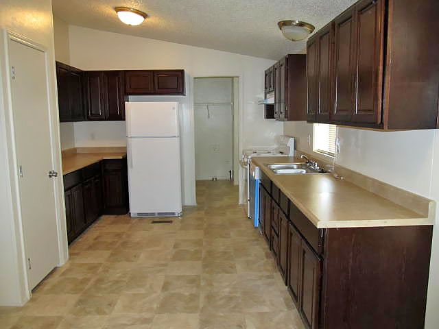 2nd image of 6130 Camino Real Space 203