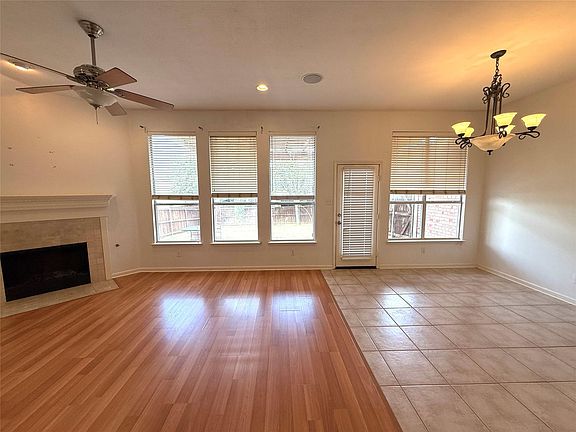 3rd image of 4009 Breckenridge Ct