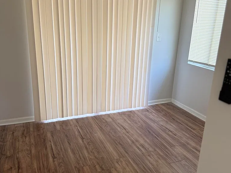 1240 SW 73rd Ave — Photo 17