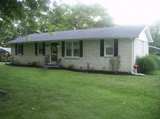 625 Baker Dr, Lafayette, TN 37083