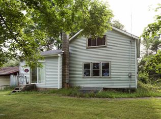 2777 Tanner Lake Rd, Hastings, MI 49058