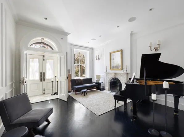 481 West 22nd Street image 1 of 16