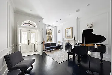 481 West 22nd Street