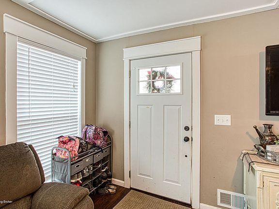 2nd image of 4903 Hickory Hollow Ln