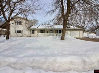 204 Pleasant St, Cleveland, MN 56017