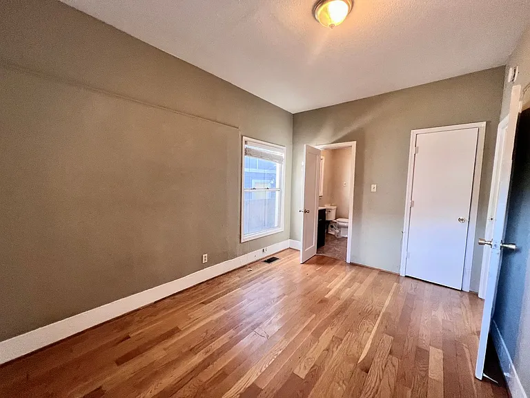 3209 Hannah St — Photo 8