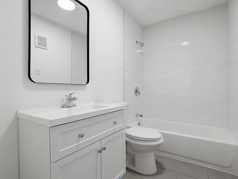 Village in the Park Apartments — Photo 27