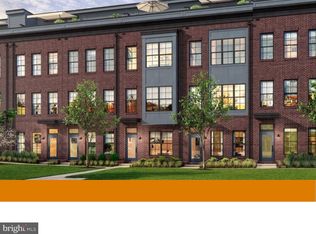 1882 Michael Faraday Dr, Reston, VA 20190