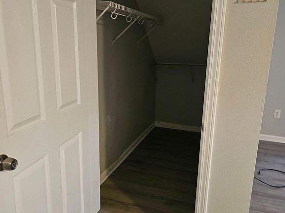 4th image of 1410 Saint Andrew St APT 1