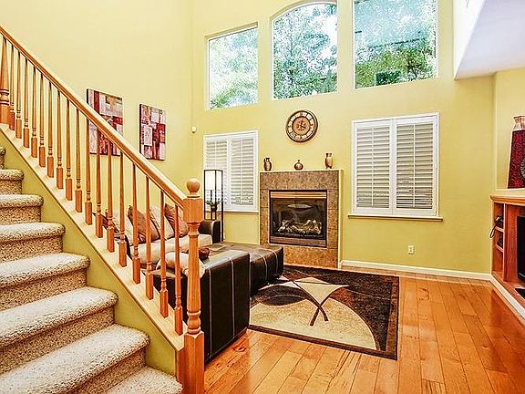 5th image of 271 Marsalla Dr