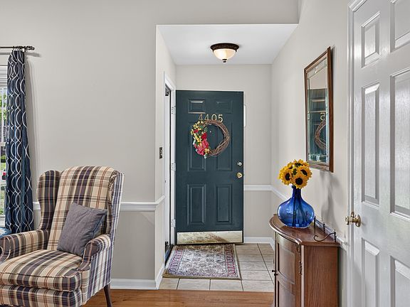 2nd image of 4405 Shagbark Ct