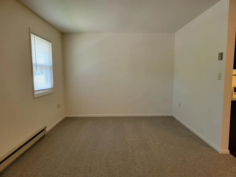 76 Akron Rd — Photo 4