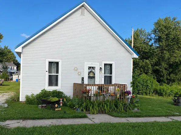 634 Brookfield Ave, Brookfield, MO 64628