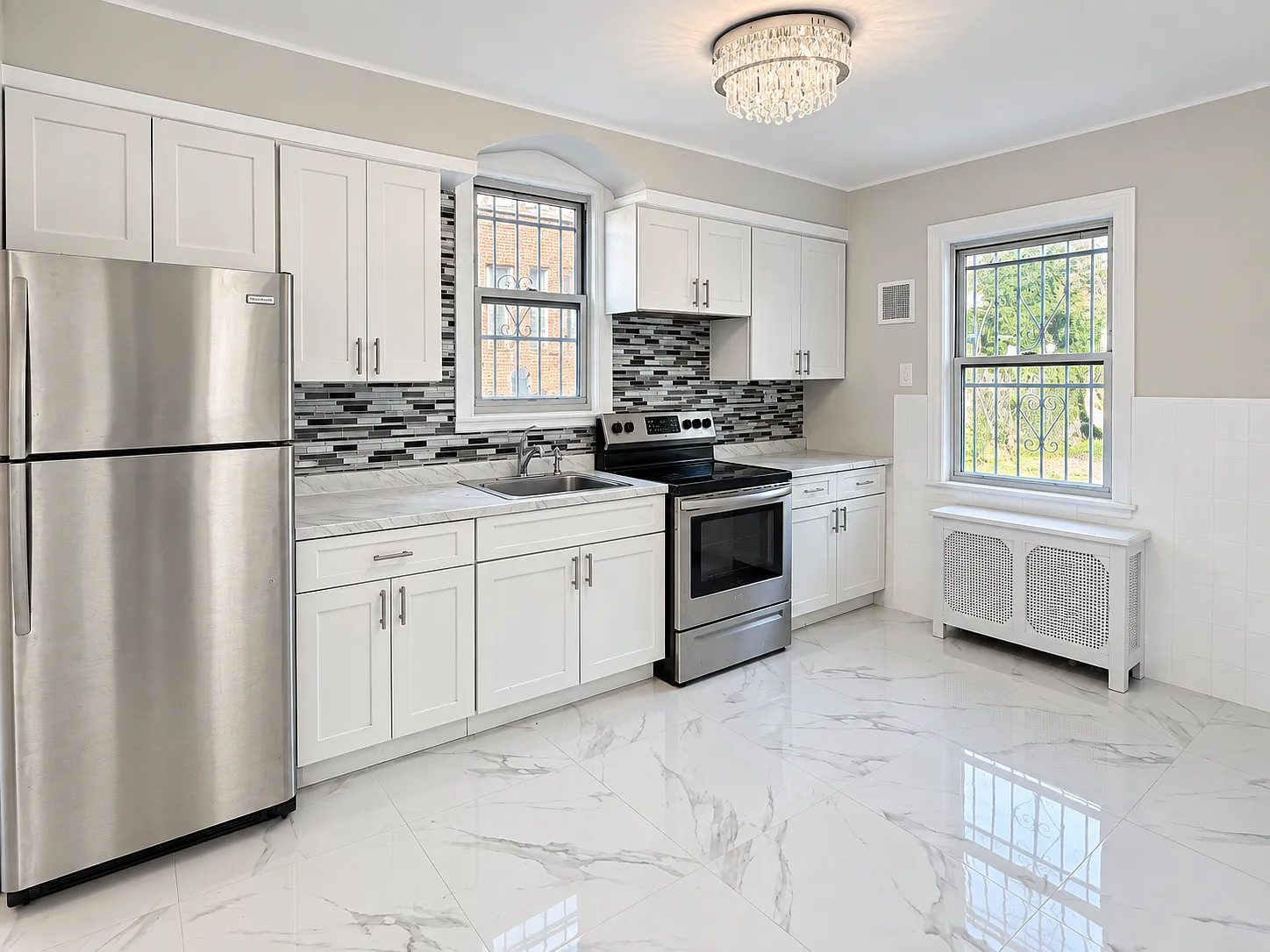 4 bed, 1114 sqft, $4,000 — Photo 3