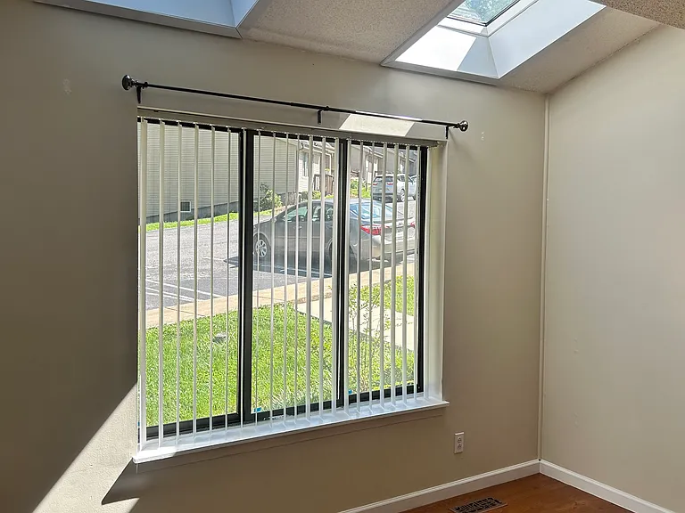 1135 Breckenridge Dr — Photo 3