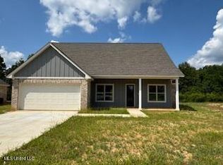 112 Trace Pointe Pl, Clinton, MS 39056