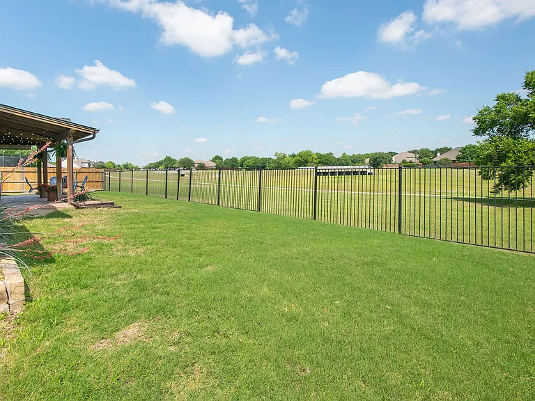 204 Country Lakes Dr — Photo 32
