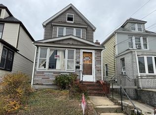 6272 Wetherole St, Rego Park, NY 11374