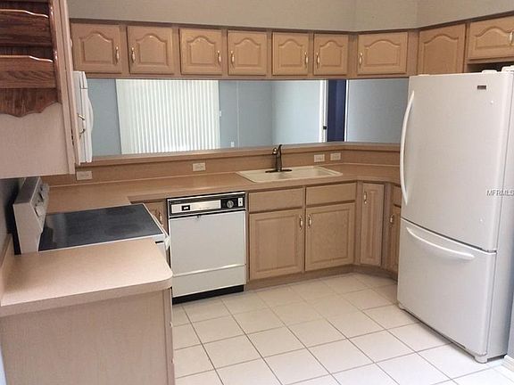 3rd image of 12502 Glendale Ct