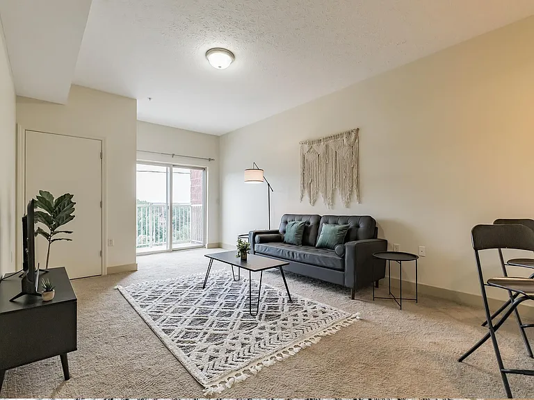 Portal Place Apartments — Photo 9