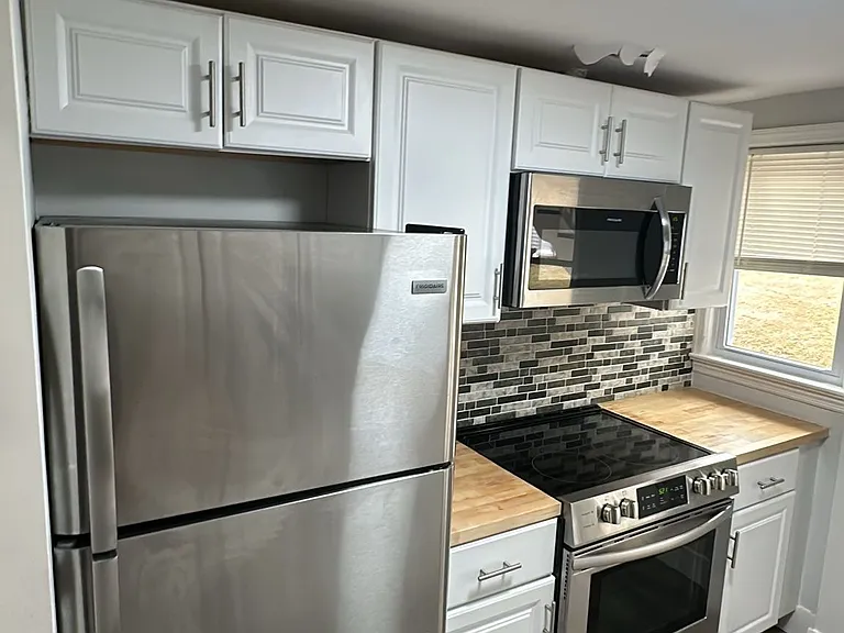 30 Foster St — Photo 1