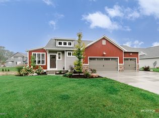 597 Lazy Oak Trl, Holland, MI 49424