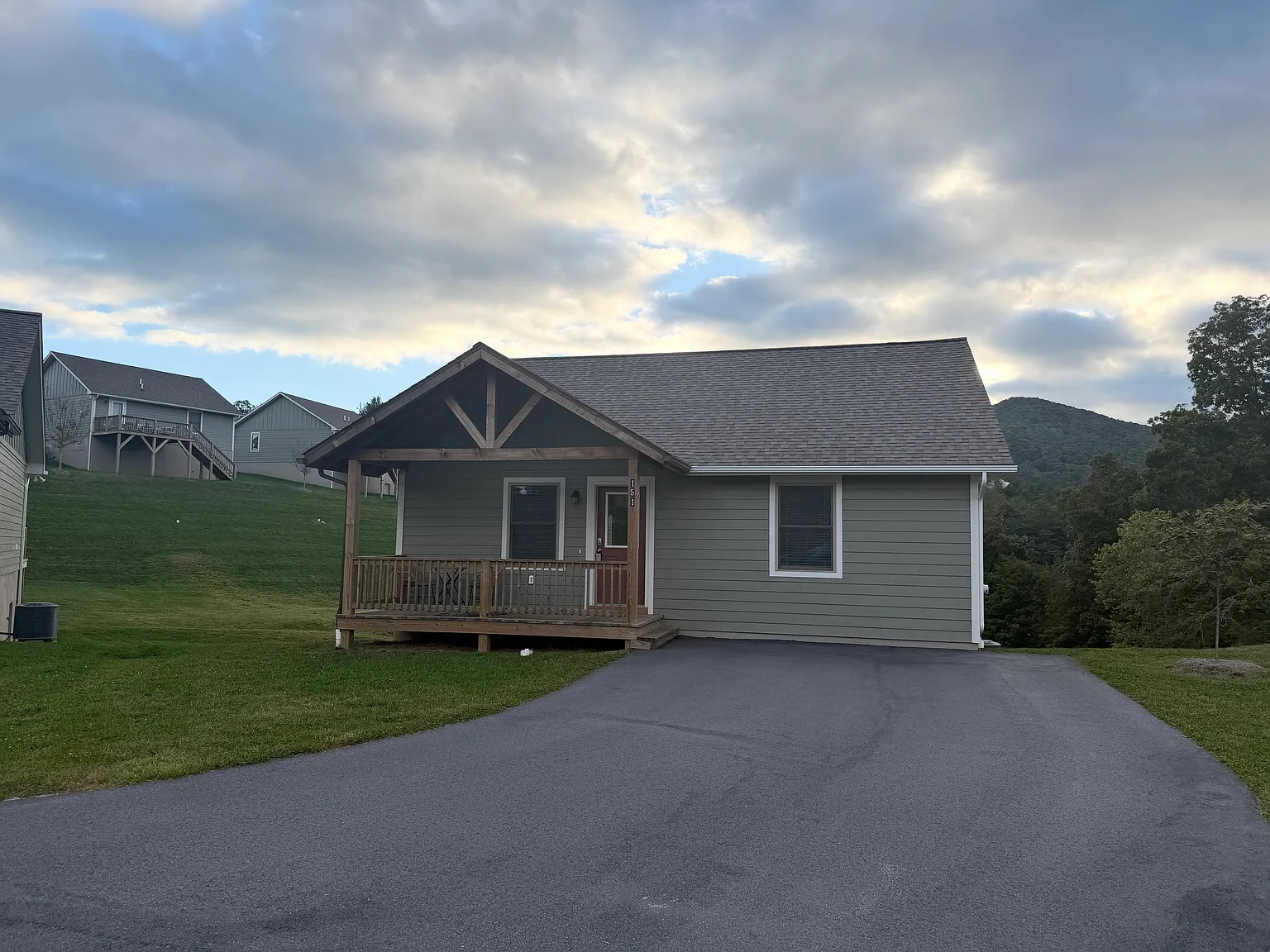 2 bed, 1024 sqft, $2,150 — Photo 3