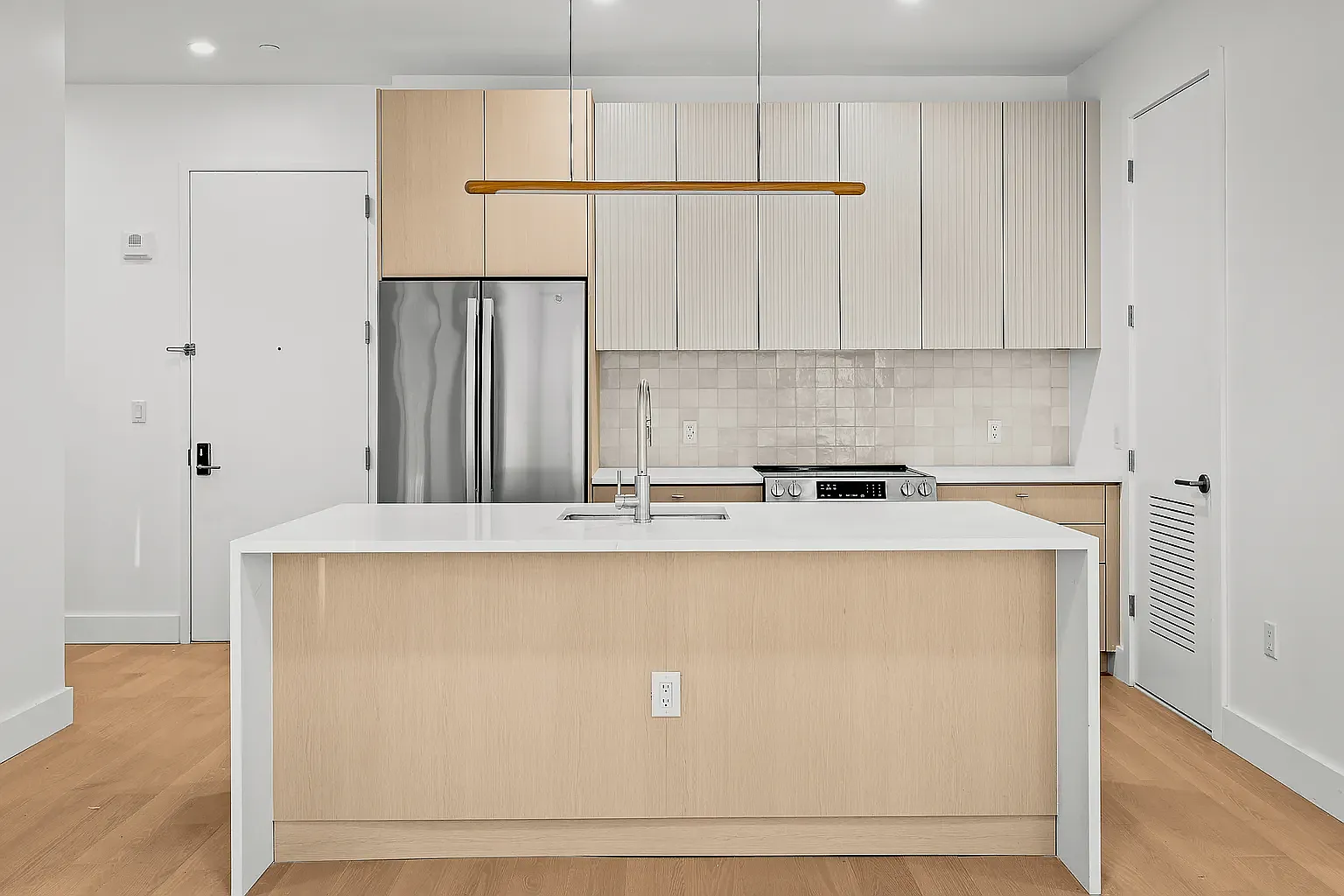 250 West 49th Street — Photo 3