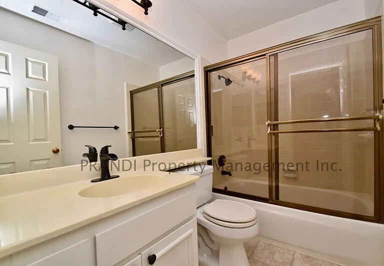 1033 Susan Way — Photo 13