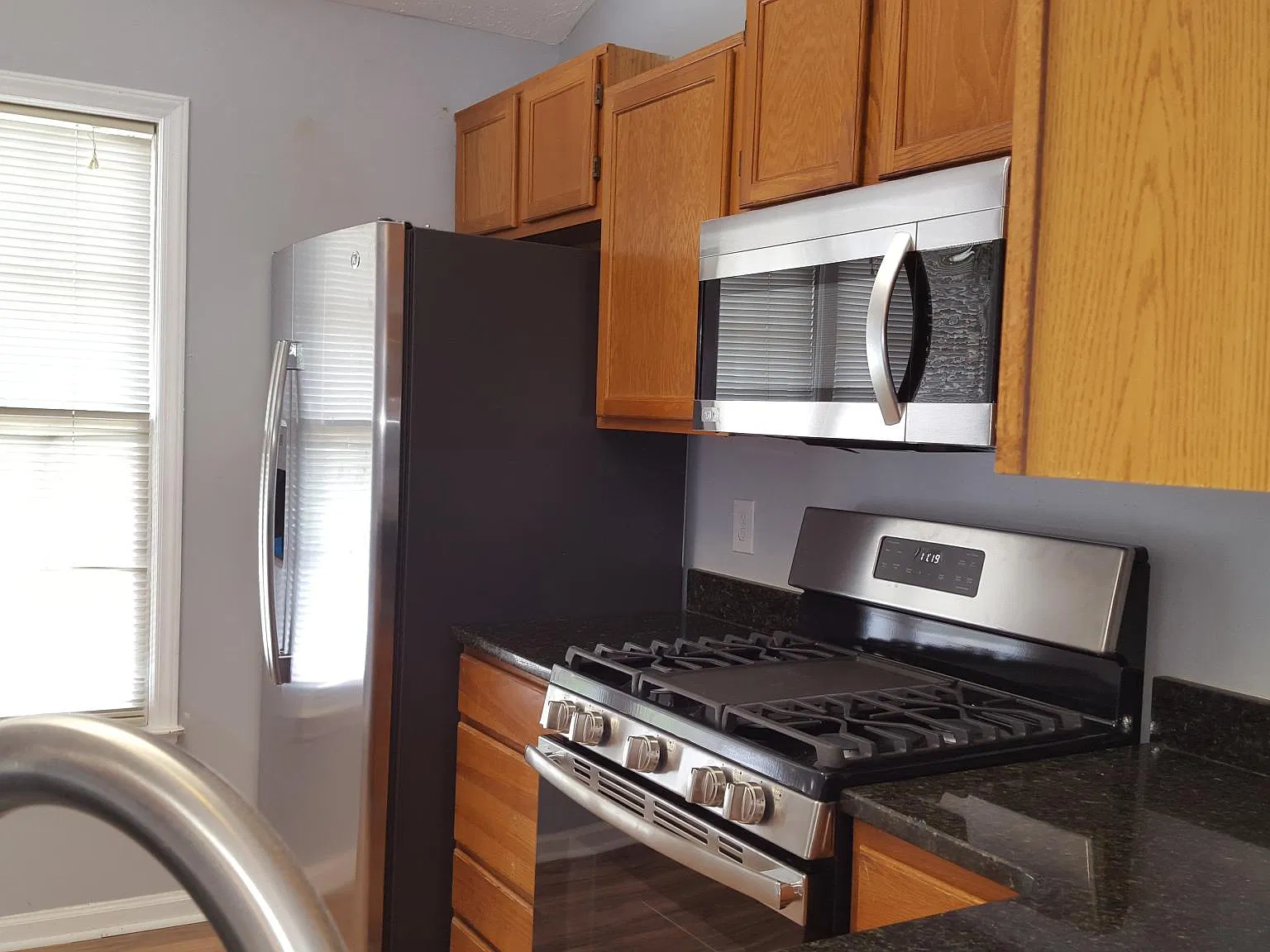 1380 Appian Way — Photo 3