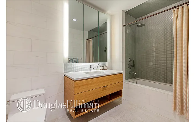 Rented by Douglas Elliman | media 38