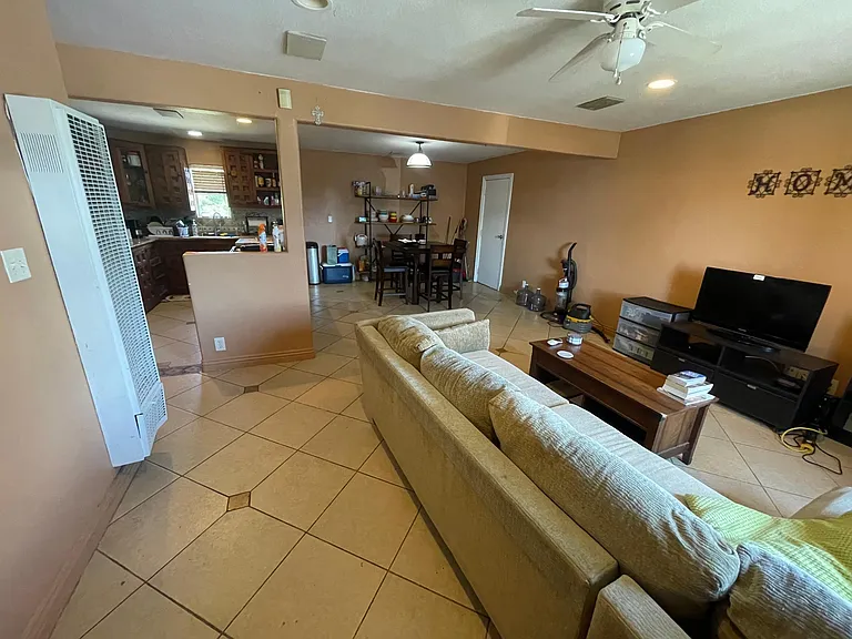 huge common living area.