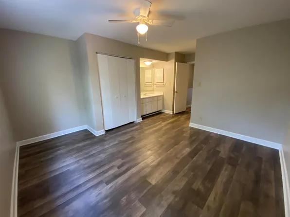 2510 Avent Ferry Rd APT 202, Raleigh, NC 27606