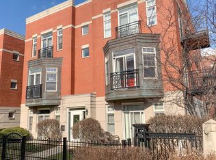 802 W University Ln UNIT 3A, Chicago, IL 60608