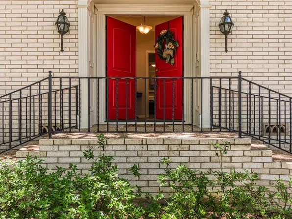 2900 Rickert Dr, Waco, TX 76710