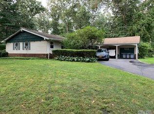 106 Eddy Dr, Huntington Station, NY 11746