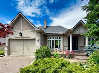 8 Echo Valley Rdg, Toronto, ON M9B2B3