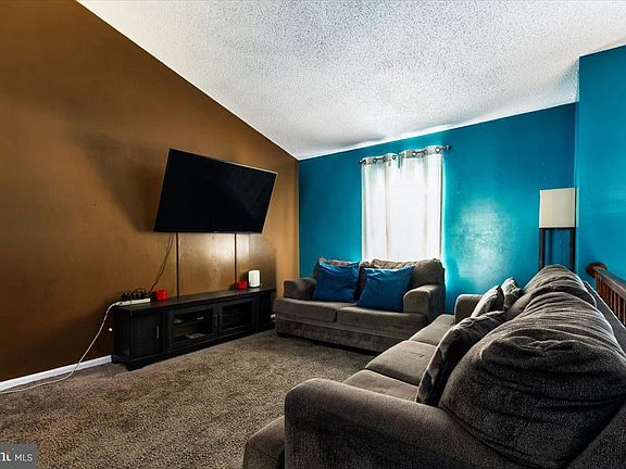 4th image of 1037 Saint Michaels Dr