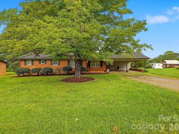 164 Davidson Ct, Taylorsville, NC 28681