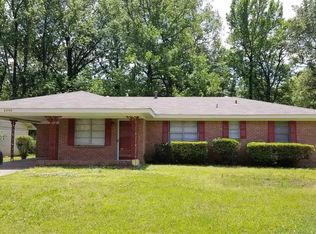 2300 W 37th Ave, Pine Bluff, AR 71603
