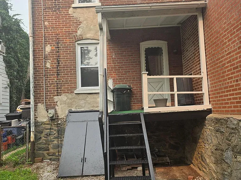 2439 Madison St — Photo 24