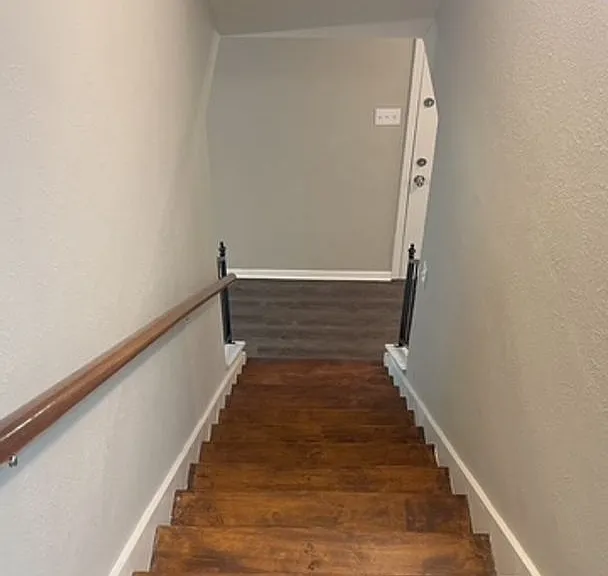 201 Straw Rd — Photo 45