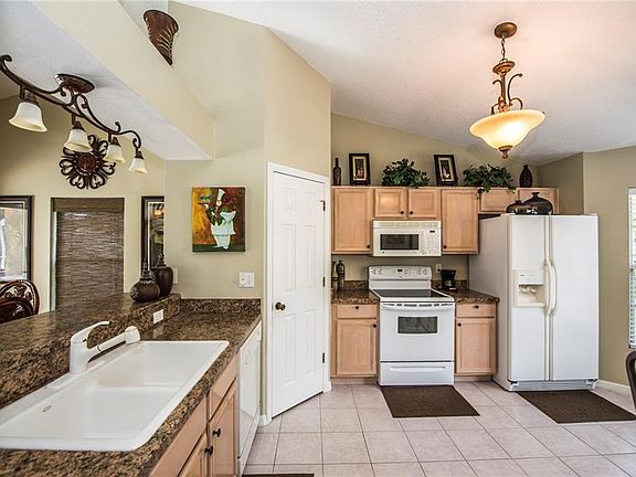 4th image of 11449 Cypress Park St