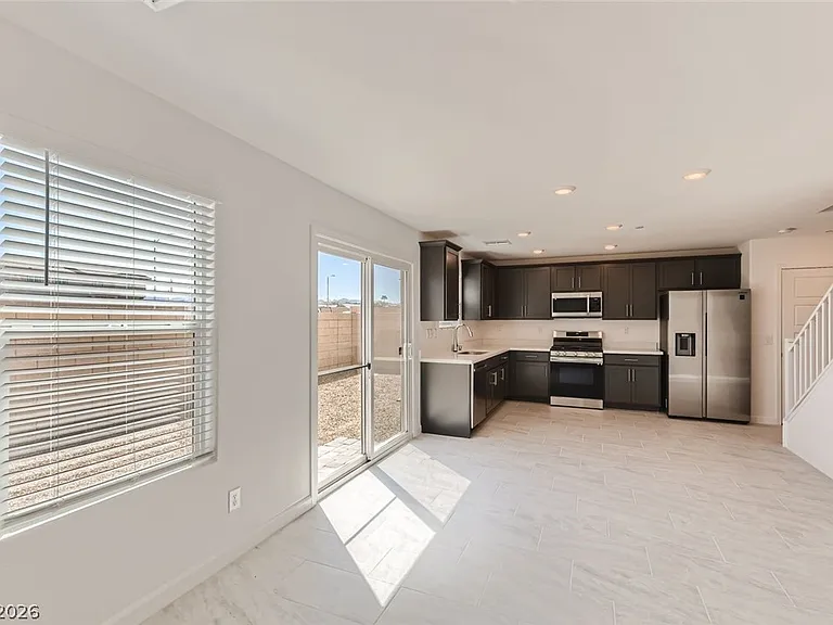 313 Bay Village Pl — Photo 5