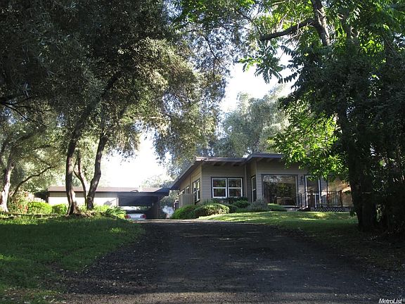2nd image of 100 Belmont Dr