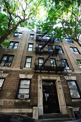 Rented by Bold New York | media 33